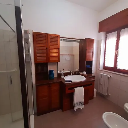 아파트 La Casa Sulla Scogliera 카스텔사르도